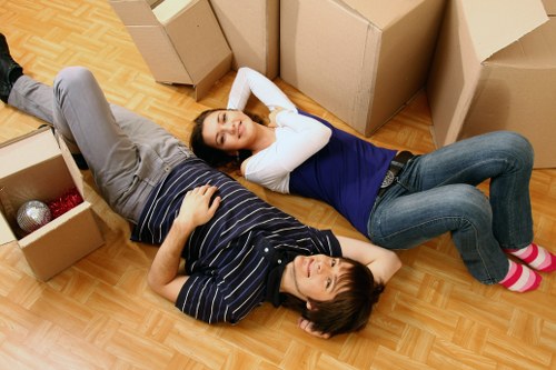 House move coordination and loading process for St Johns Wood customers